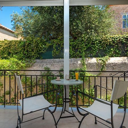 Hotel Arolithos Spétses Esterno foto