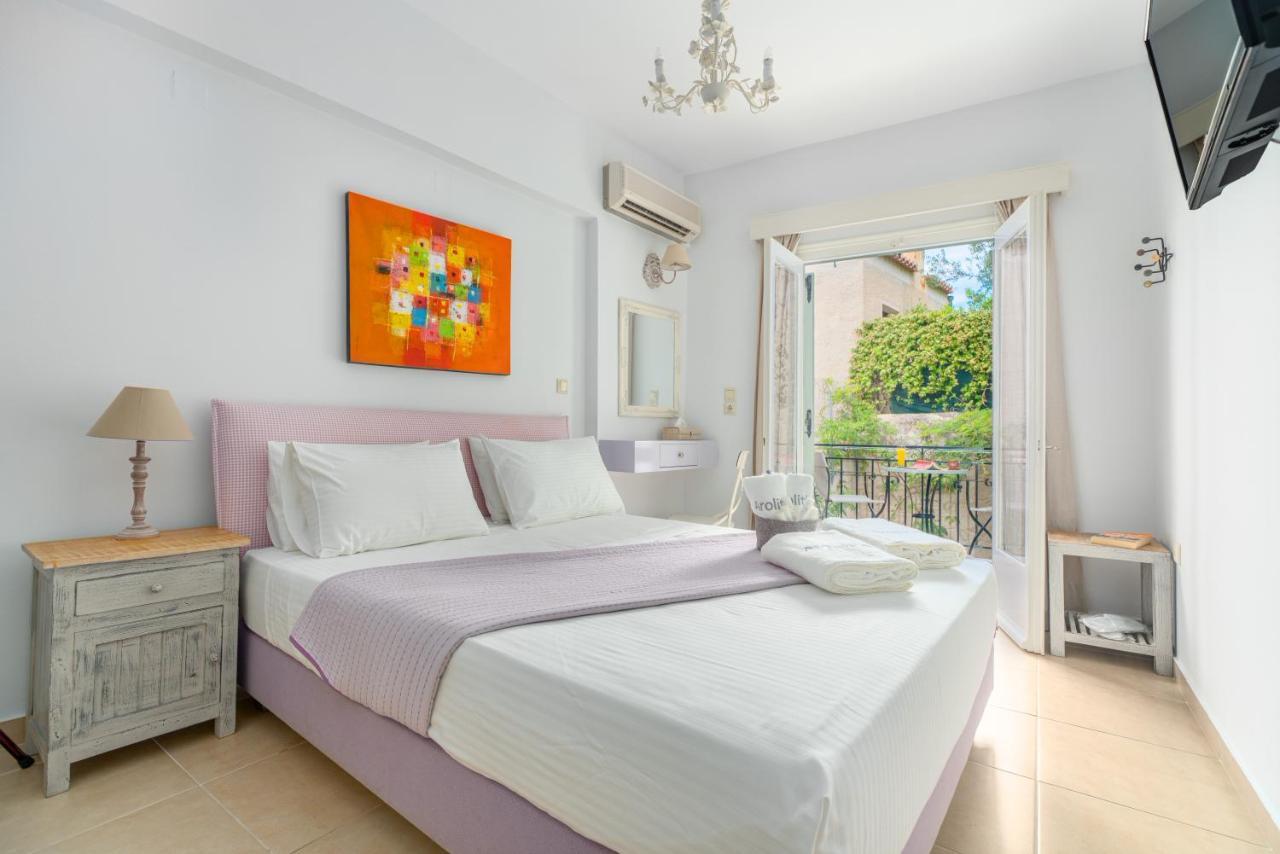 Hotel Arolithos Spétses Esterno foto