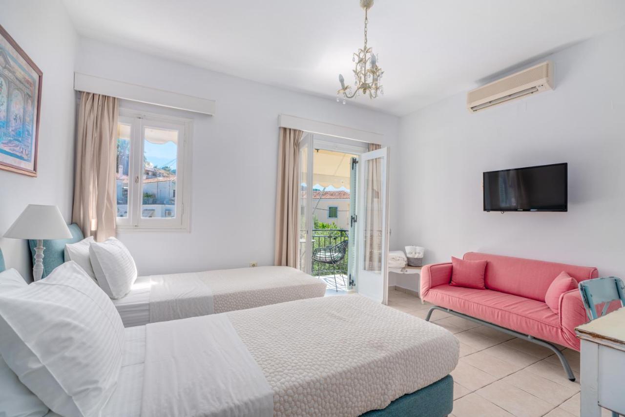 Hotel Arolithos Spétses Esterno foto