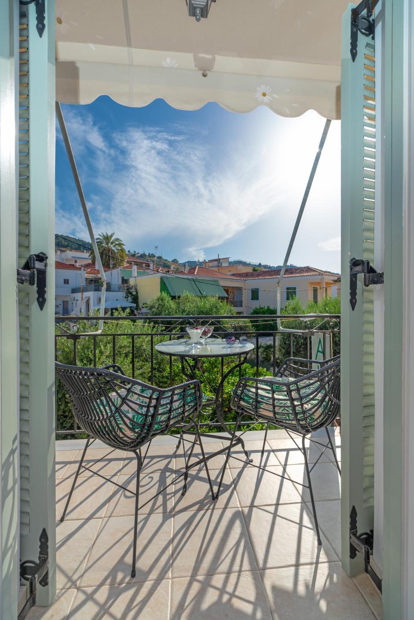 Hotel Arolithos Spétses Esterno foto