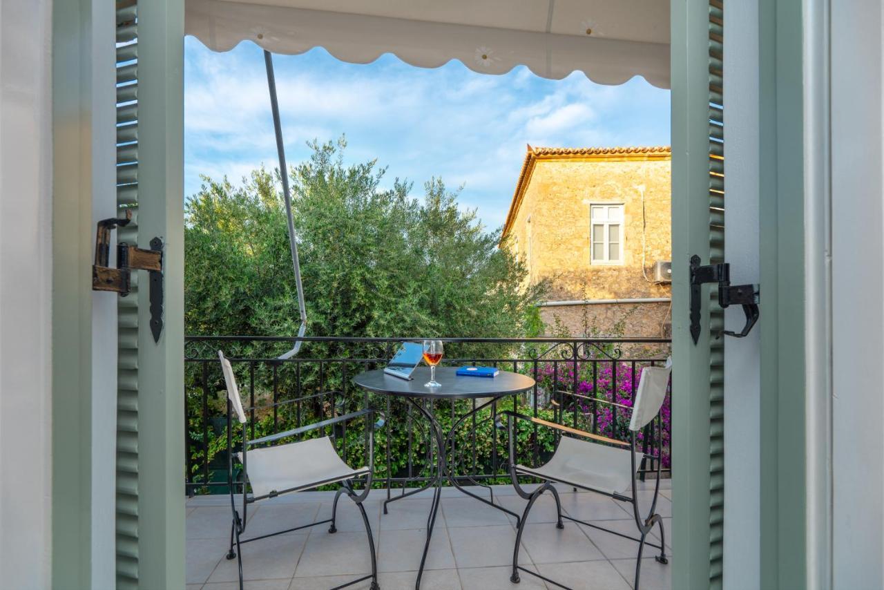Hotel Arolithos Spétses Esterno foto