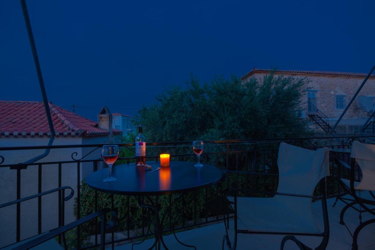 Hotel Arolithos Spétses Esterno foto