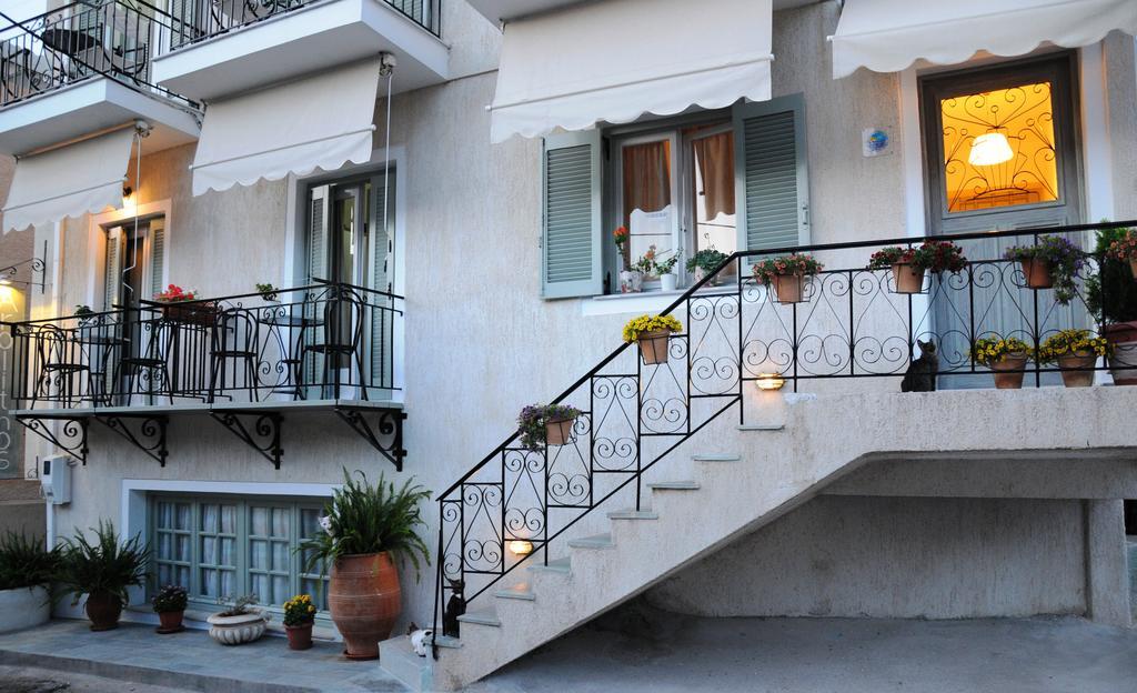 Hotel Arolithos Spétses Esterno foto